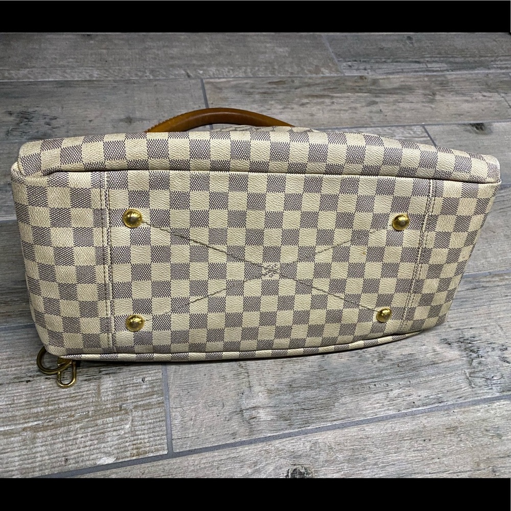 DISCONTINUED! LOUIS VUITTON Damier Azur Artsy MM - Picture 5 of 5